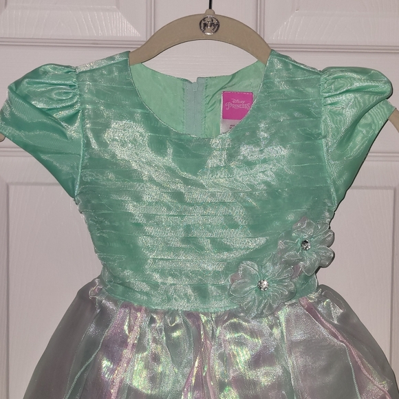 Girls new Princess Arial style dress. - Picture 3 of 6